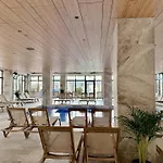 Sia In Odyssey Pool & Apartmán *