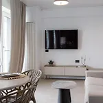 Sia In Odyssey Pool & Apartmán Năvodari