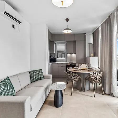 Sia In Odyssey Indoor Pool & *