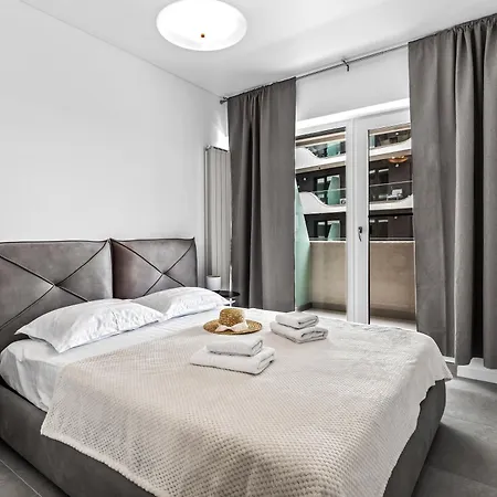 Sia In Odyssey Indoor Pool & * Năvodari