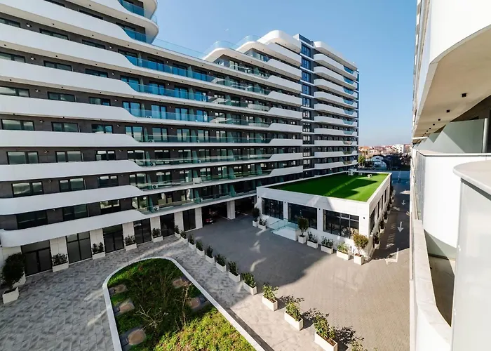 Sia In Odyssey Indoor Pool&spa Năvodari