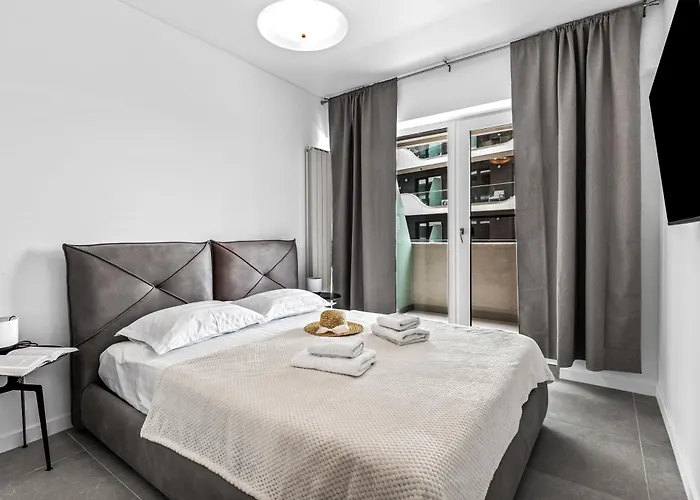 Sia In Odyssey Indoor Pool&spa * Năvodari