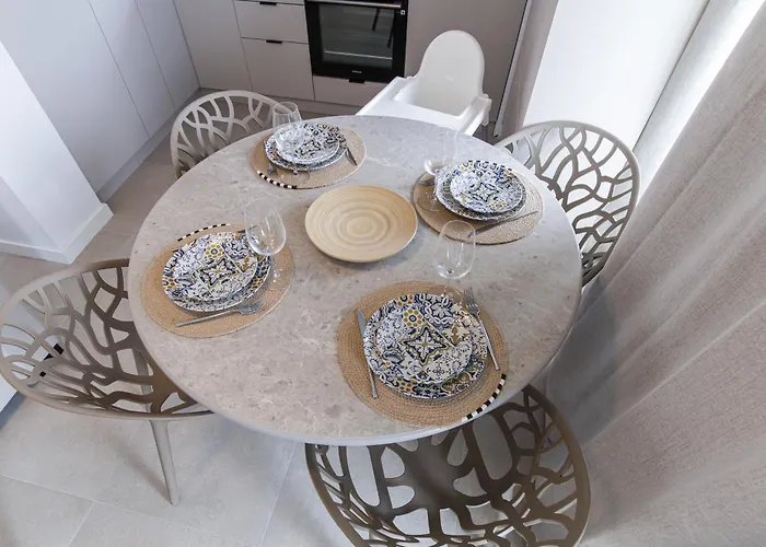 Sia In Odyssey Indoor Pool&spa * Năvodari